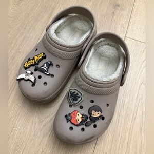 Tan crocs fleece lined Shoes with Harry Potter Charms size J1